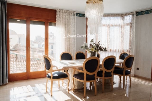 5 sypialnia Mieszkanie na sprzedaż w El Vendrell z garażem - 290 000 € (Ref: 9614532)