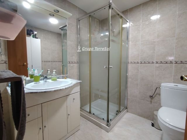 3 bedroom Flat for sale in El Vendrell with garage - € 189,000 (Ref: 9619628)