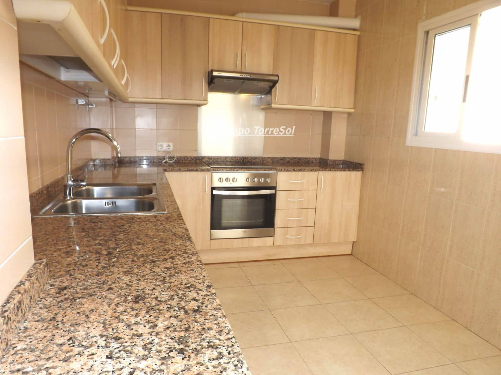 4 slaapkamer Penthouse te koop in Calafell met zwembad garage - € 297.000 (Ref: 9622906)