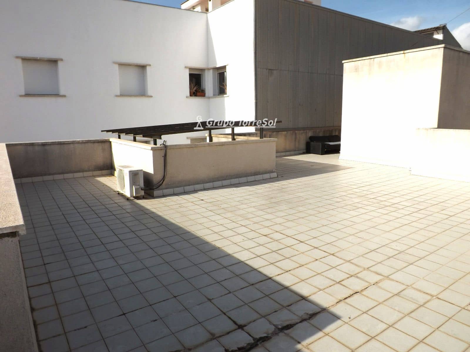 4 slaapkamer Penthouse te koop in Calafell met zwembad garage - € 297.000 (Ref: 9622906)