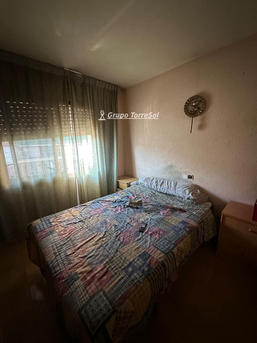 3 makuuhuone Asunto myytävänä paikassa El Prat de Llobregat - 250 000 € (Ref: 9626303)