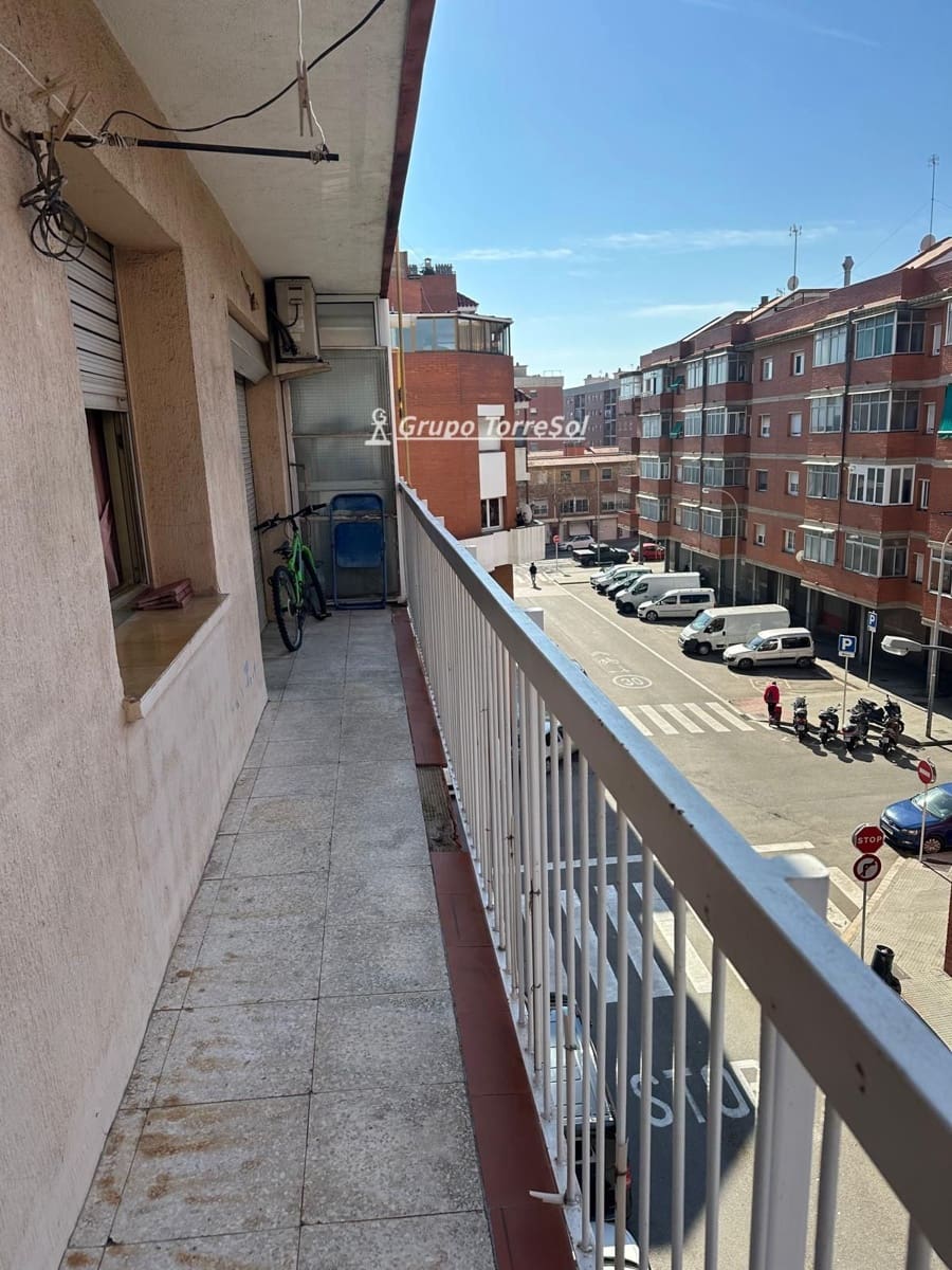 3 makuuhuone Asunto myytävänä paikassa El Prat de Llobregat - 250 000 € (Ref: 9626303)