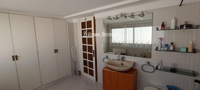 4 sovrum Hus till salu i Coma-Ruga, El Vendrell med garage - 315 000 € (Ref: 9626516)