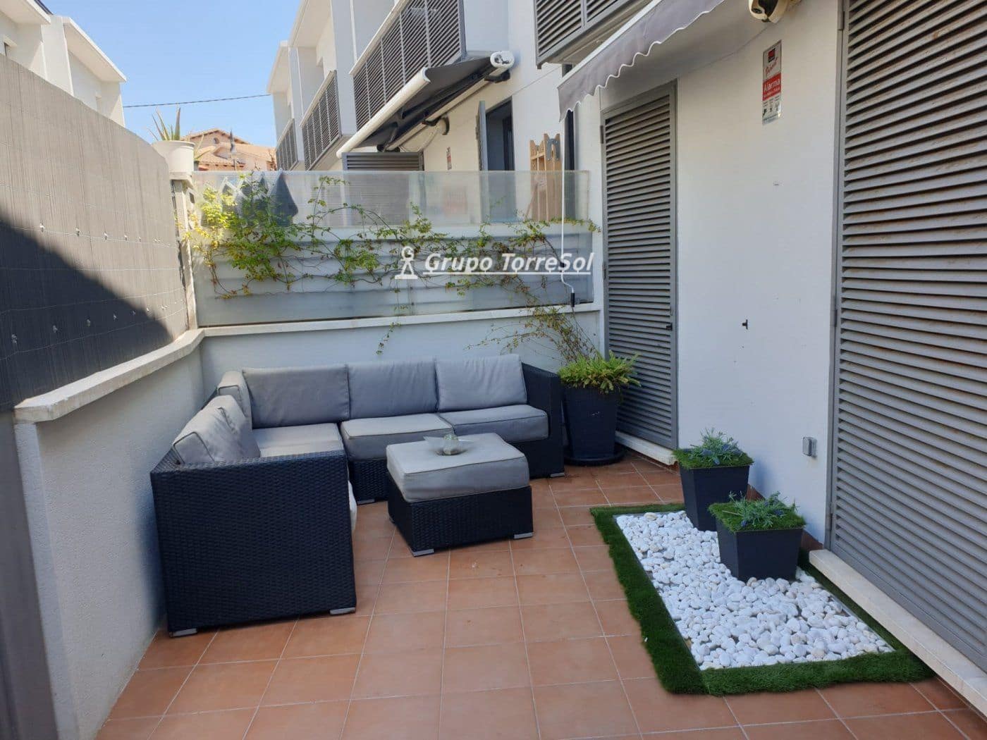 Casa de 4 habitaciones en Roda de Barà en venta con piscina - 240.000 € (Ref: 9626517)