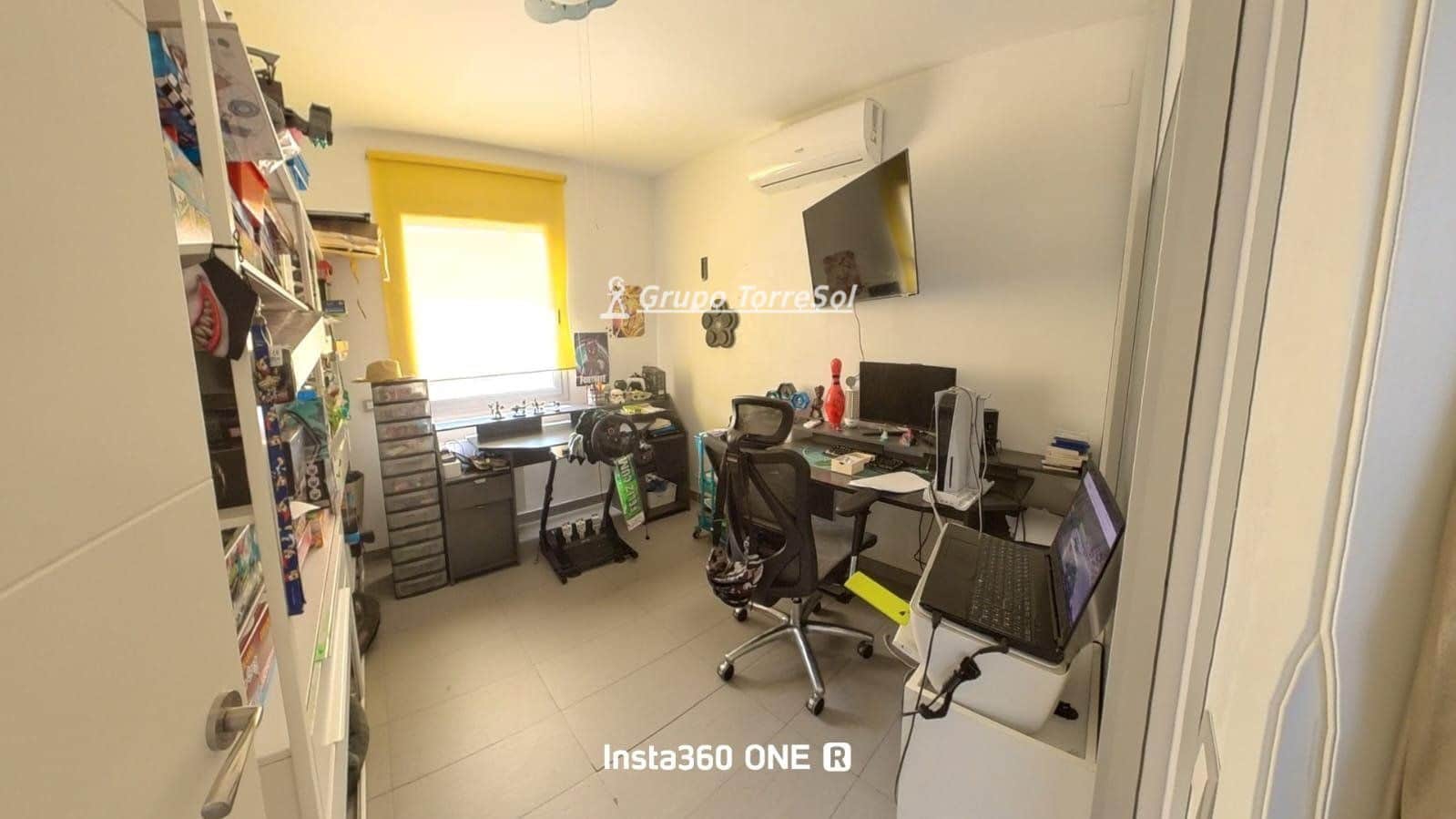 4 soveværelse Villa til salg i El Vendrell med swimmingpool garage - € 465.000 (Ref: 9626518)