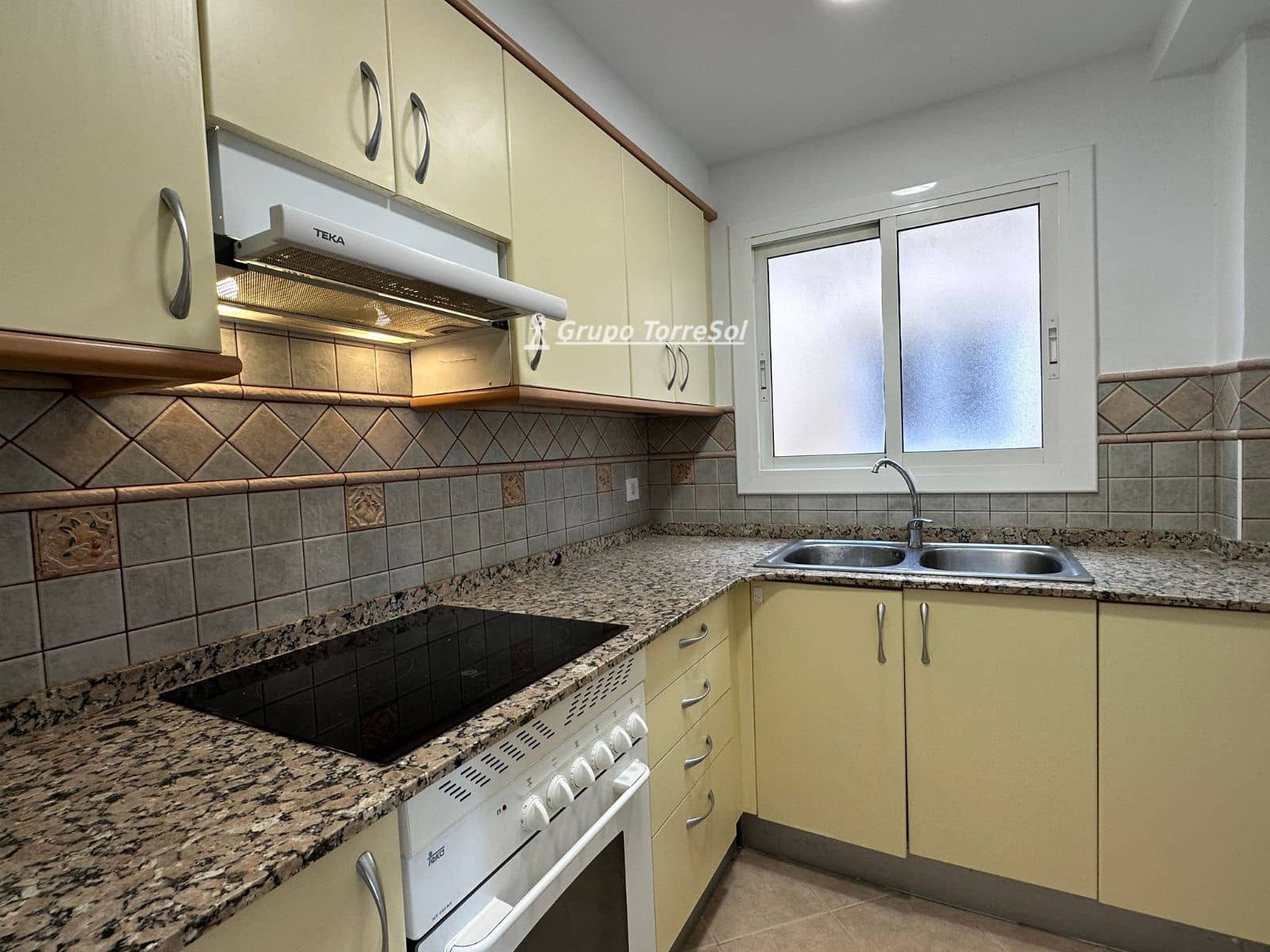 2 slaapkamer Flat te koop in Calafell - € 270.000 (Ref: 9628385)