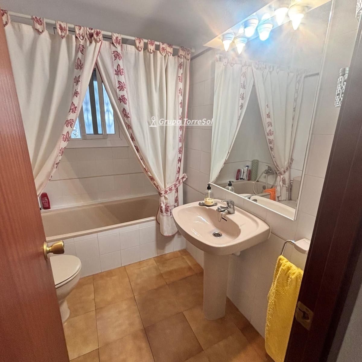 3 soveværelse Lejlighed til salg i Segur de Calafell med garage - € 215.000 (Ref: 9629235)