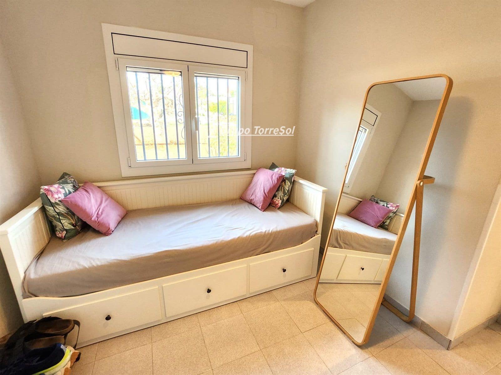 2 makuuhuone Omakotitalo myytävänä paikassa Altafulla mukana 
autotalli - 289 000 € (Ref: 9634929)