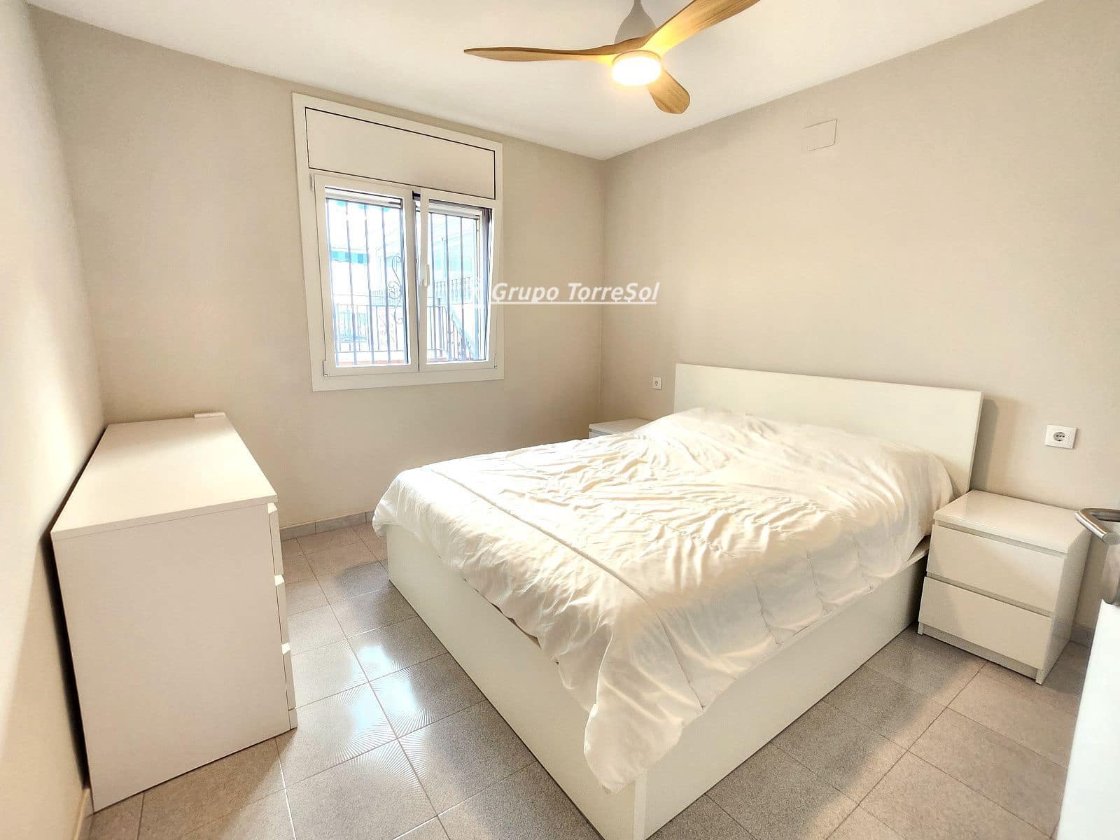 2 makuuhuone Omakotitalo myytävänä paikassa Altafulla mukana 
autotalli - 289 000 € (Ref: 9634929)