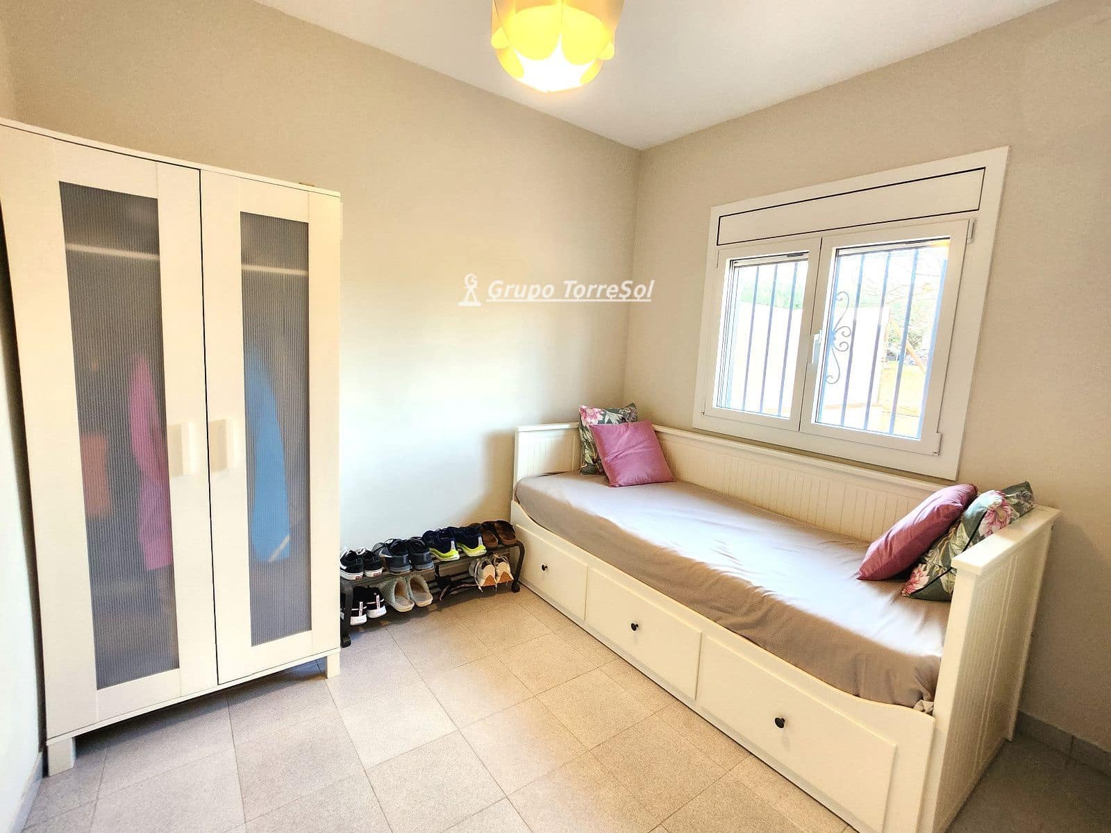 2 makuuhuone Omakotitalo myytävänä paikassa Altafulla mukana 
autotalli - 289 000 € (Ref: 9634929)