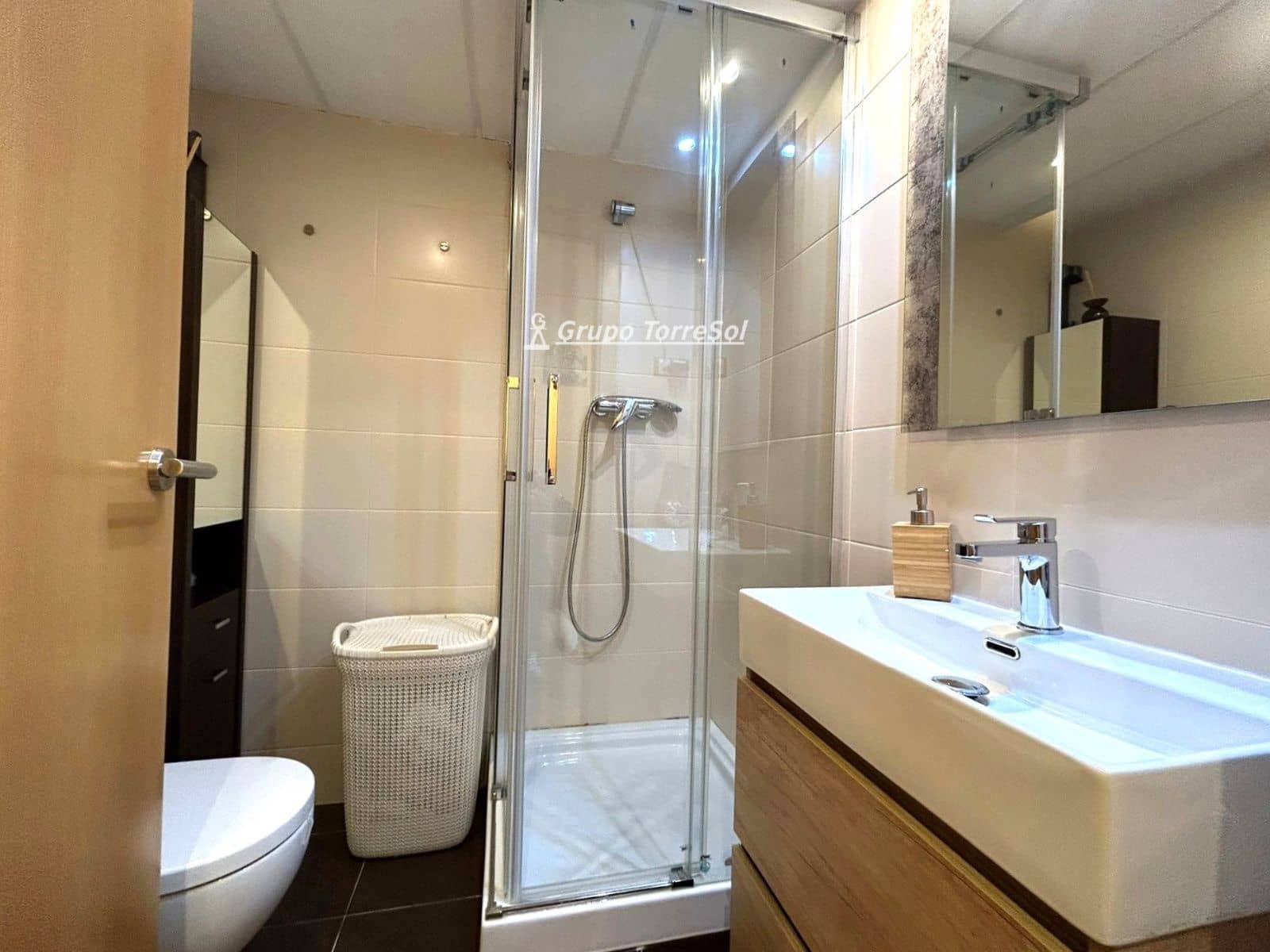 2 sypialnia Mieszkanie na sprzedaż w El Vendrell z basenem garażem - 220 000 € (Ref: 9638025)