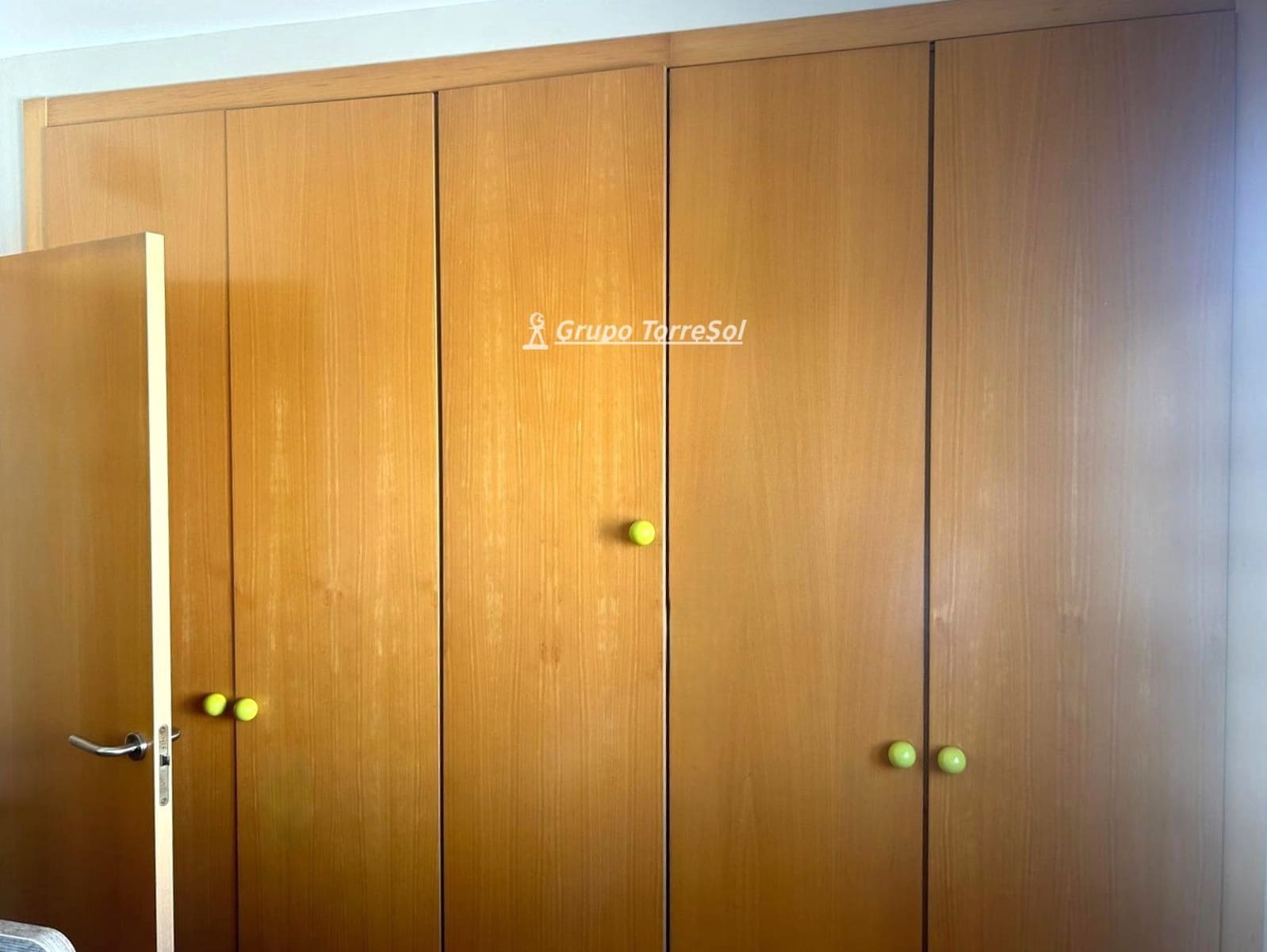 2 sypialnia Mieszkanie na sprzedaż w El Vendrell z basenem garażem - 220 000 € (Ref: 9638025)