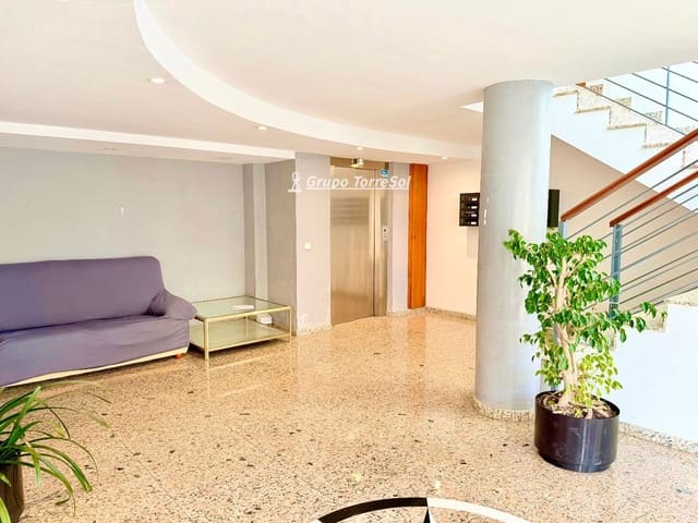 2 bedroom Flat for sale in El Vendrell - € 210,000 (Ref: 9638948)