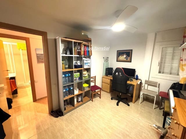 2 slaapkamer Flat te koop in Torredembarra - € 219.900 (Ref: 9645453)