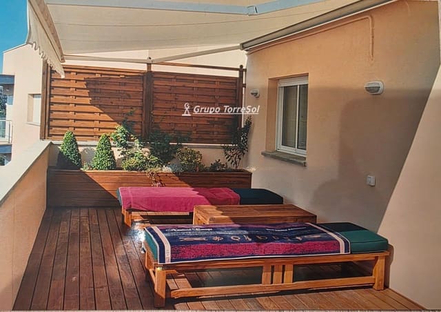 3 camera da letto Appartamento in vendita in Torredembarra con piscina garage - 399.000 € (Rif: 9645777)