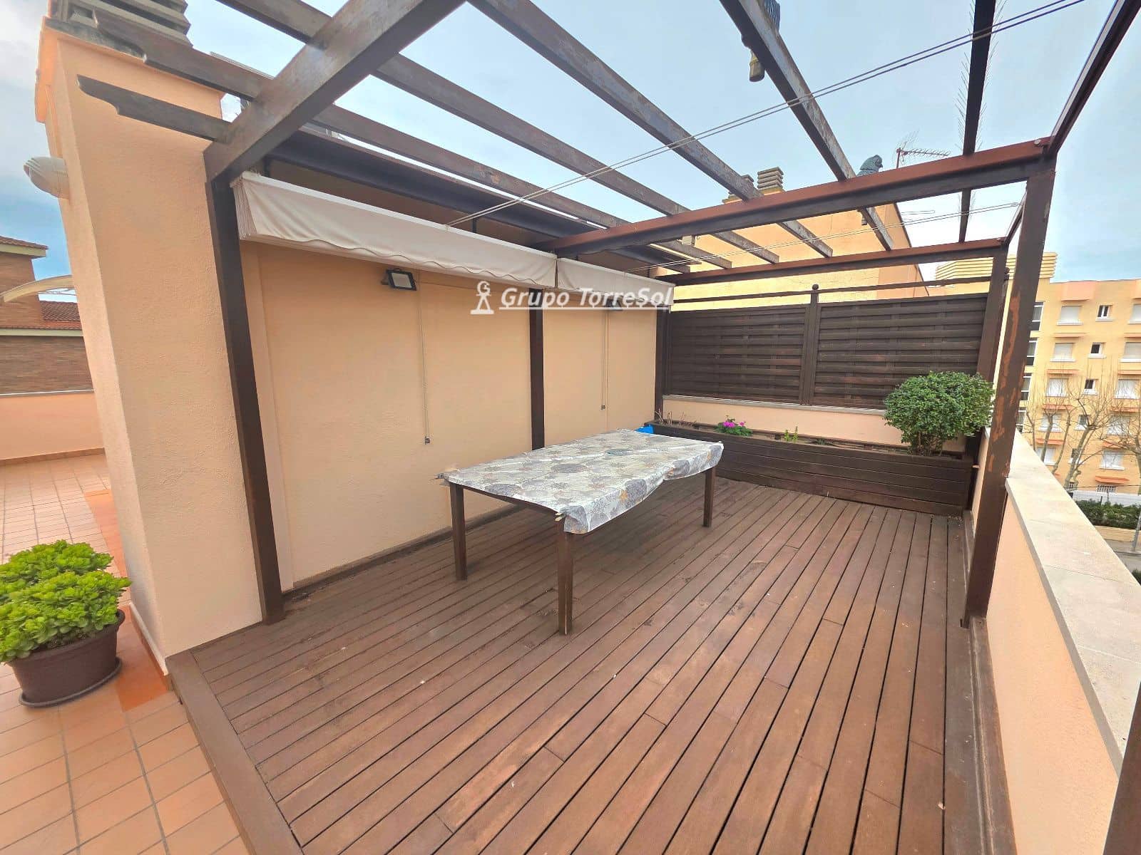3 camera da letto Appartamento in vendita in Torredembarra con piscina garage - 399.000 € (Rif: 9645777)