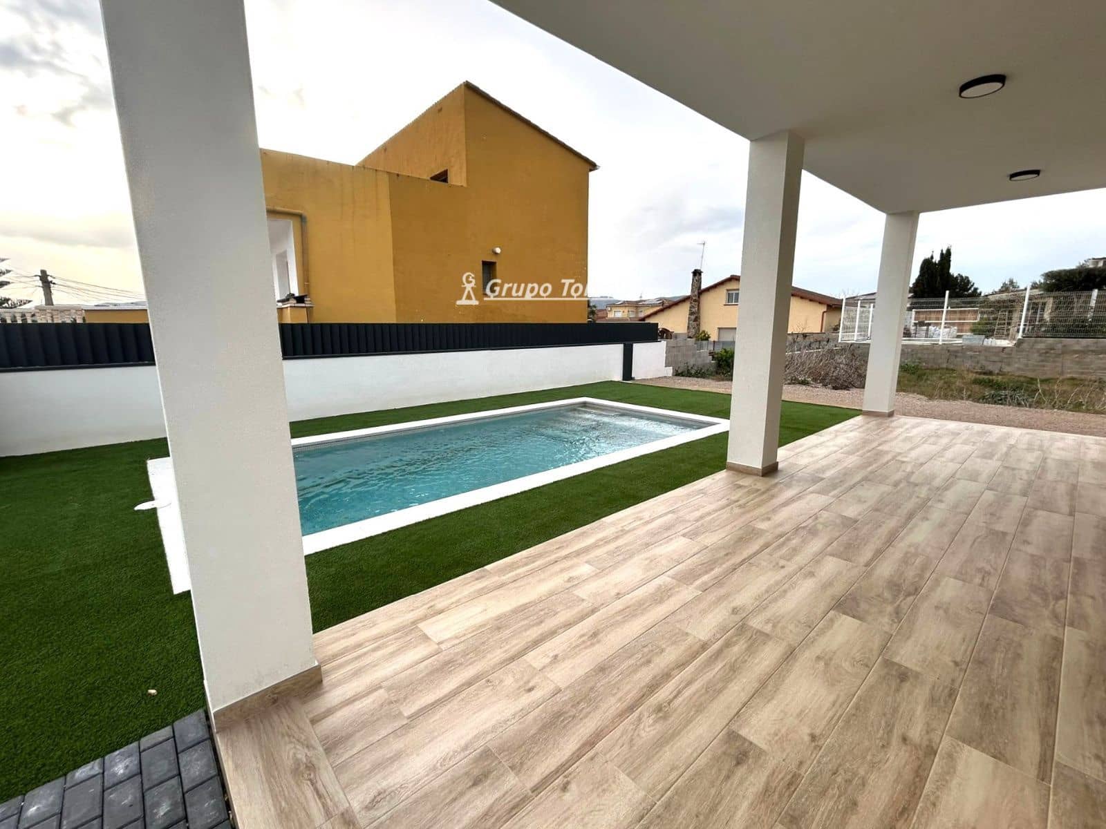 4 soverom Villa til salgs i El Vendrell med svømmebasseng garasje - € 630 000 (Ref: 9650428)