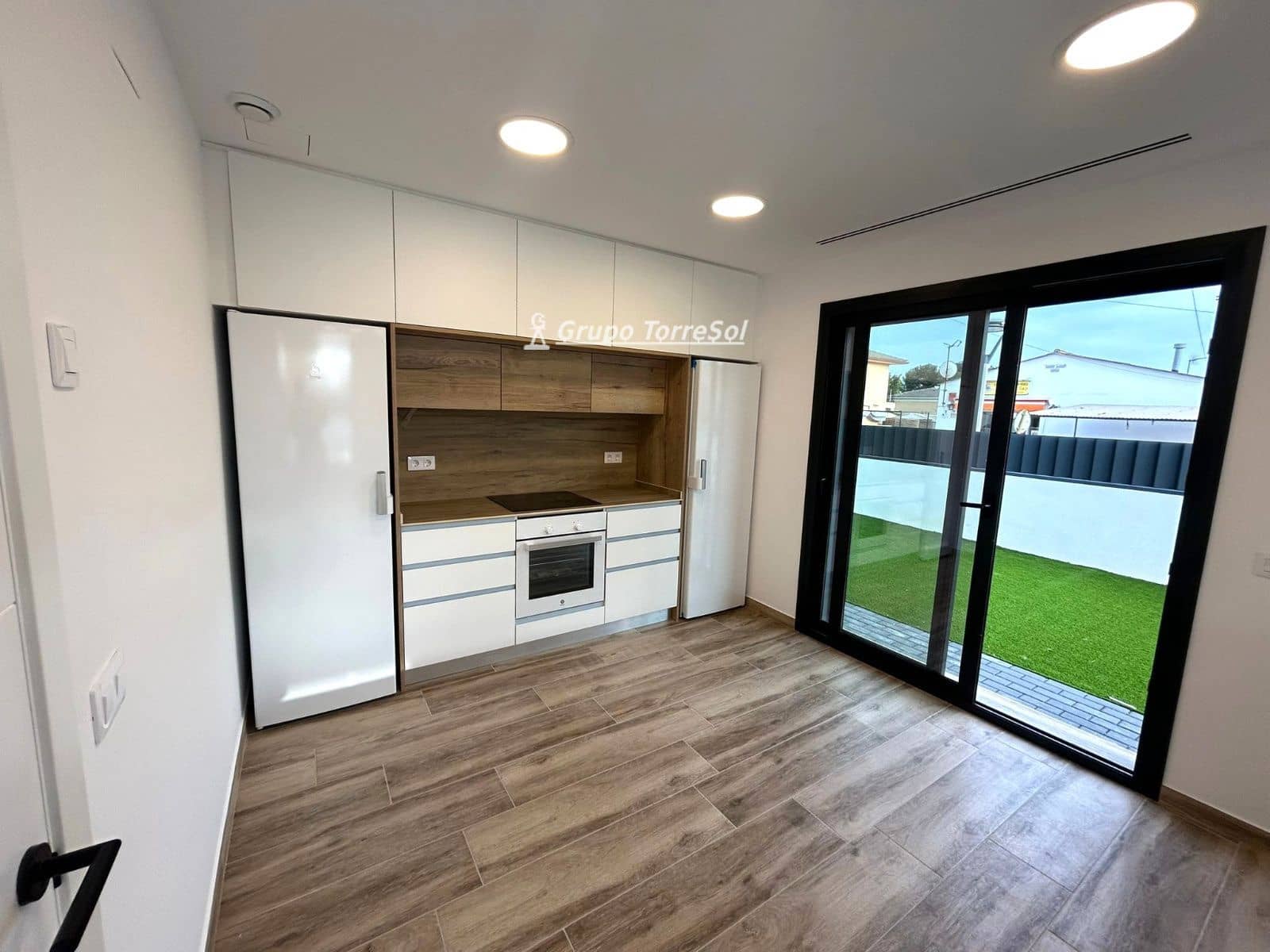 4 soverom Villa til salgs i El Vendrell med svømmebasseng garasje - € 630 000 (Ref: 9650428)