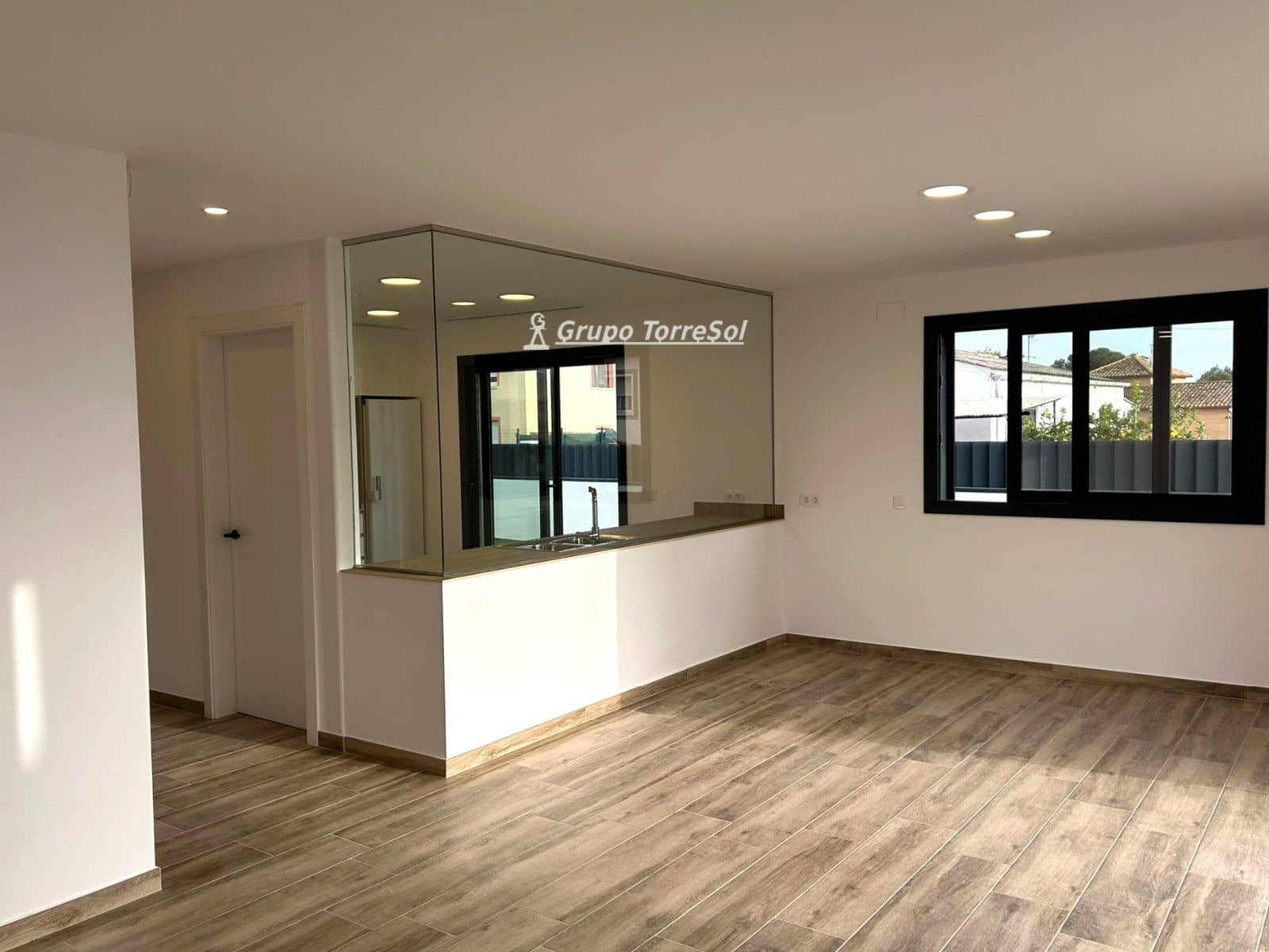 4 soverom Villa til salgs i El Vendrell med svømmebasseng garasje - € 630 000 (Ref: 9650428)