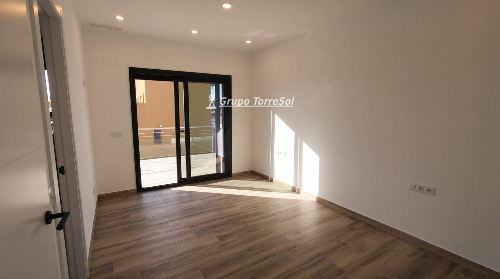 4 soverom Villa til salgs i El Vendrell med svømmebasseng garasje - € 630 000 (Ref: 9650428)