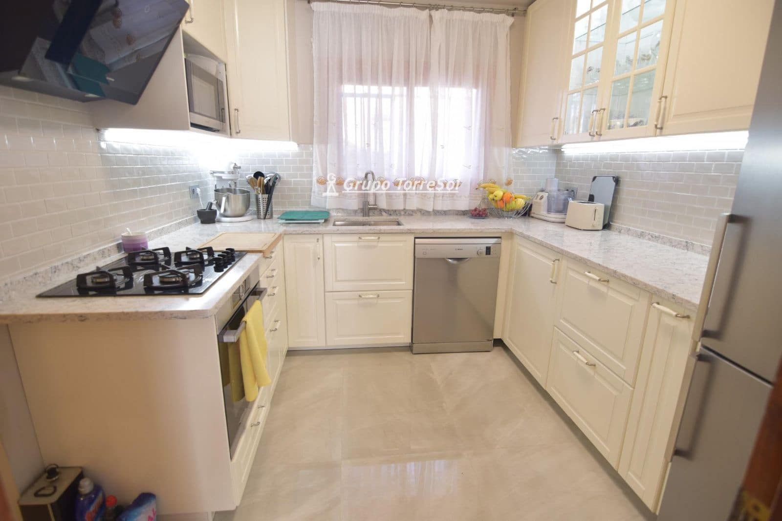 Villa for sale in El Vendrell with garage - € 295,000 (Ref: 9650933)