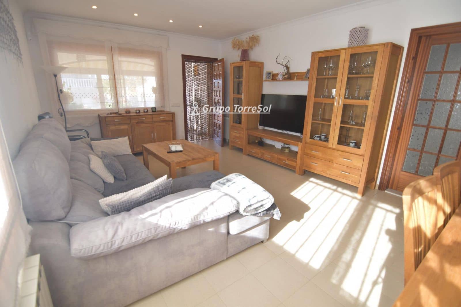 Villa for sale in El Vendrell with garage - € 295,000 (Ref: 9650933)