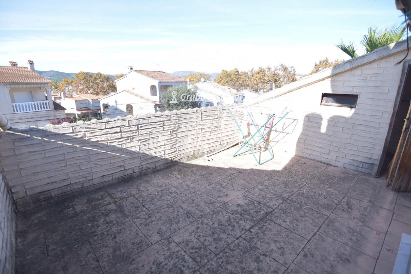 Villa for sale in El Vendrell with garage - € 295,000 (Ref: 9650933)