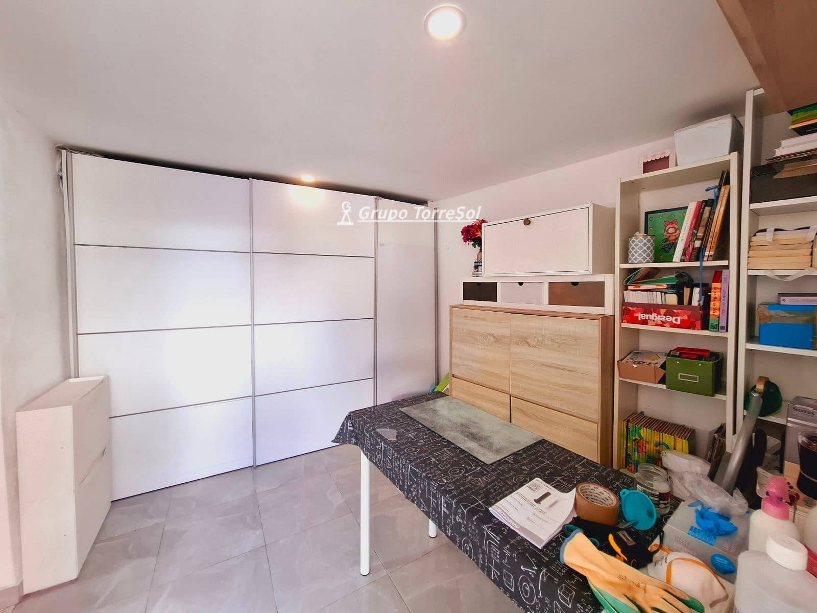 4 makuuhuone Huvila myytävänä paikassa Cunit mukana uima-altaan 
autotalli - 425 000 € (Ref: 9656871)