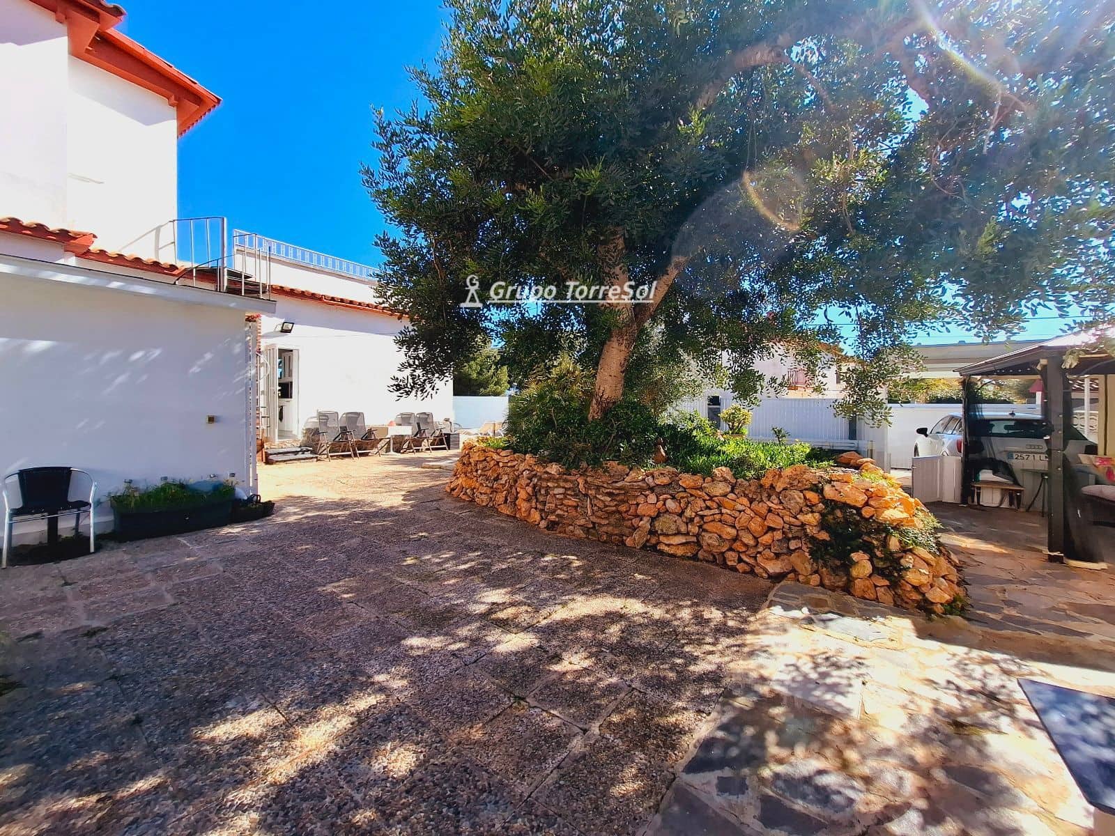 4 makuuhuone Huvila myytävänä paikassa Cunit mukana uima-altaan 
autotalli - 425 000 € (Ref: 9656871)