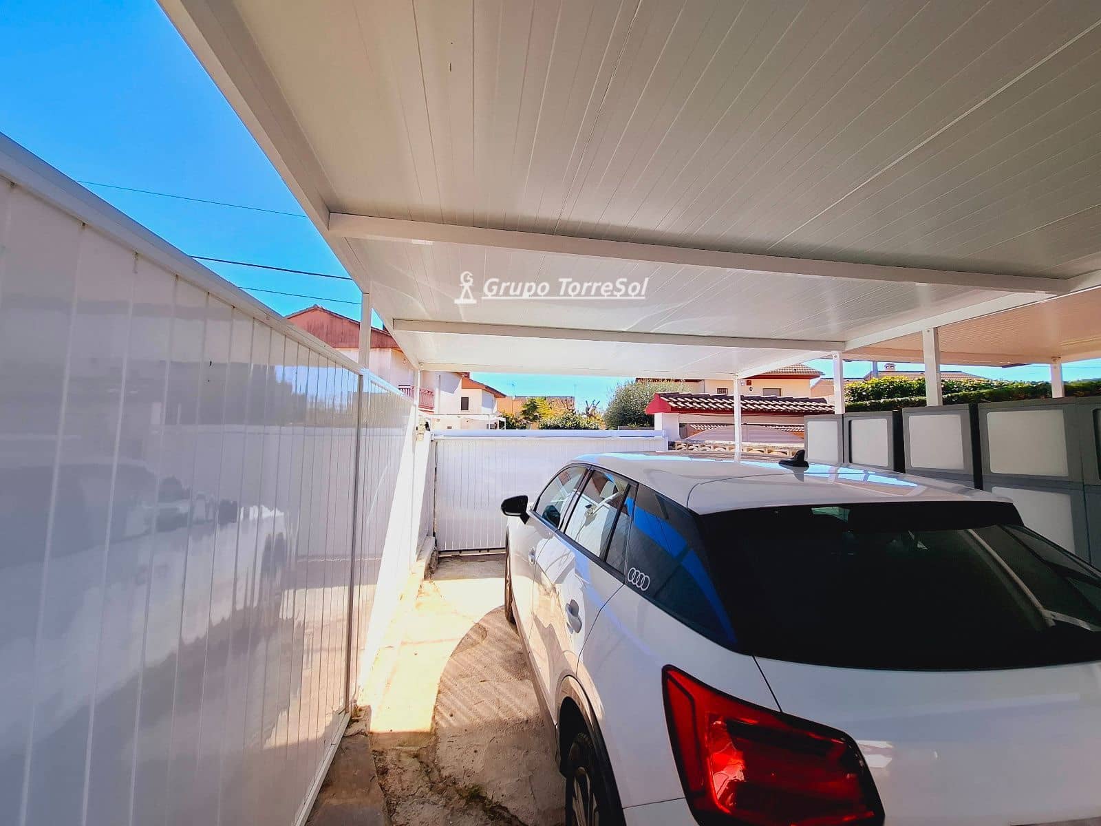 4 bedroom Villa for sale in Cunit with pool garage - € 425,000 (Ref: 9656871)