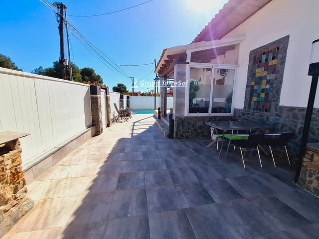 4 Zimmer Villa zu verkaufen in Cunit mit Pool Garage - 425.000 € (Ref: 9656871)