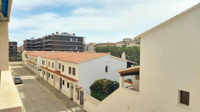 Piso de 3 habitaciones en Calafell en venta con garaje - 265.000 € (Ref: 9665382)