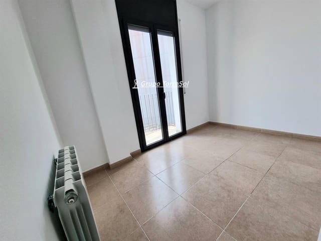 2 slaapkamer Flat te koop in Torredembarra met zwembad garage - € 159.000 (Ref: 9667177)