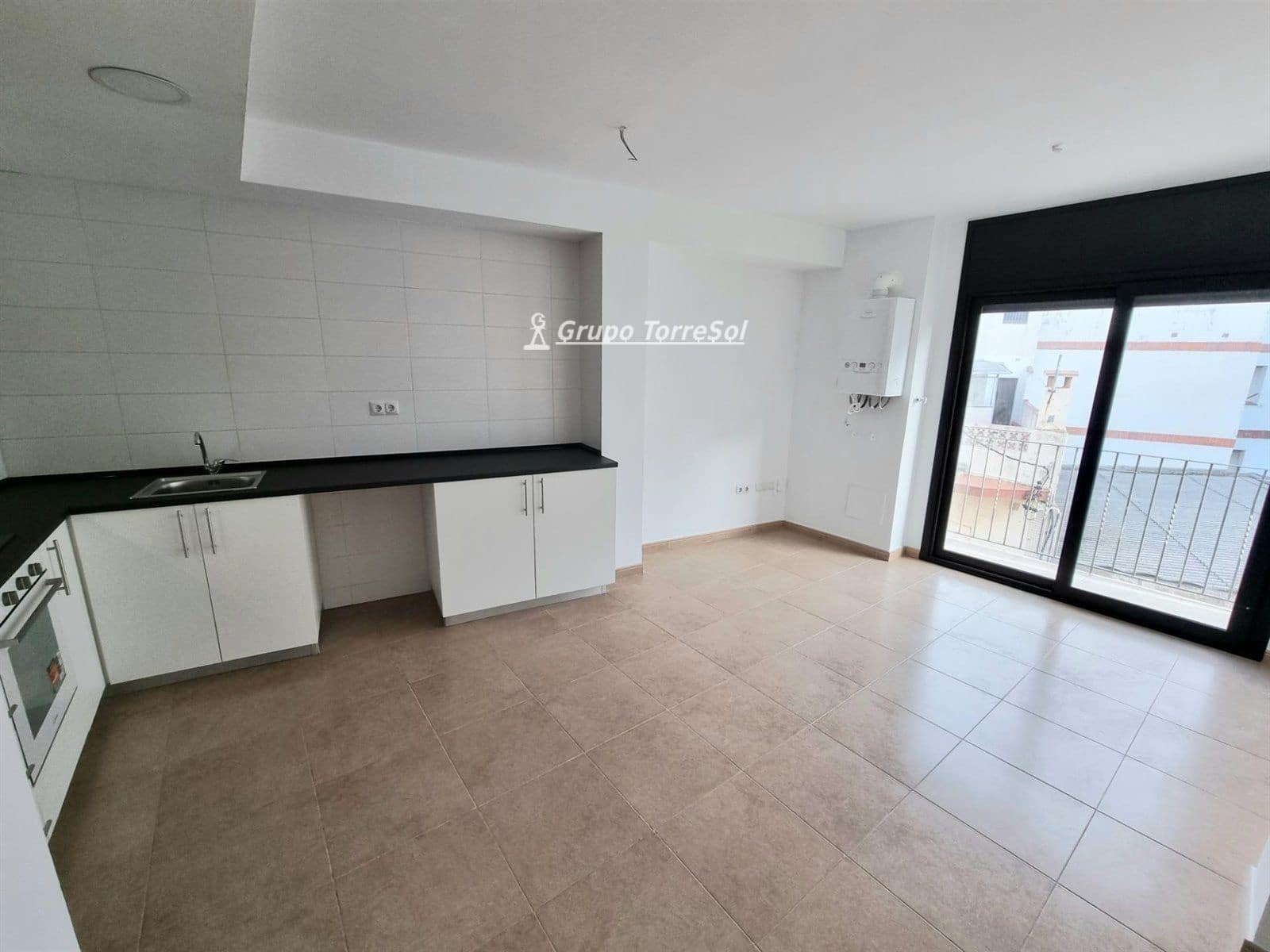 2 chambre Appartement à vendre à Torredembarra avec piscine garage - 159 000 € (Ref: 9667177)