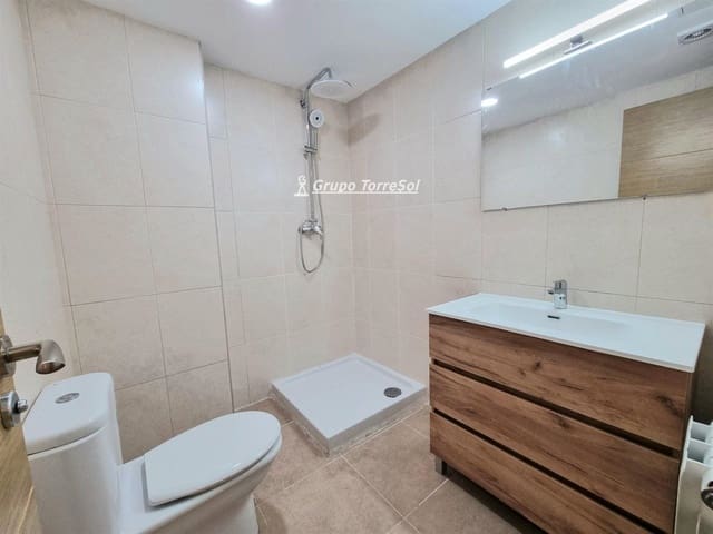 2 slaapkamer Flat te koop in Torredembarra met zwembad garage - € 159.000 (Ref: 9667177)