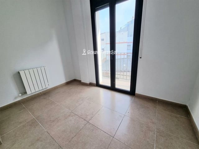 2 slaapkamer Flat te koop in Torredembarra met zwembad garage - € 159.000 (Ref: 9667177)