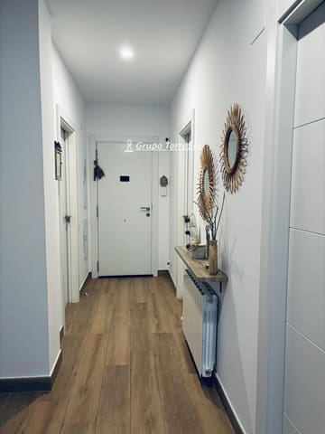 4 quarto Casa em Banda para venda em Castellet i la Gornal com piscina garagem - 356 500 € (Ref: 9669710)