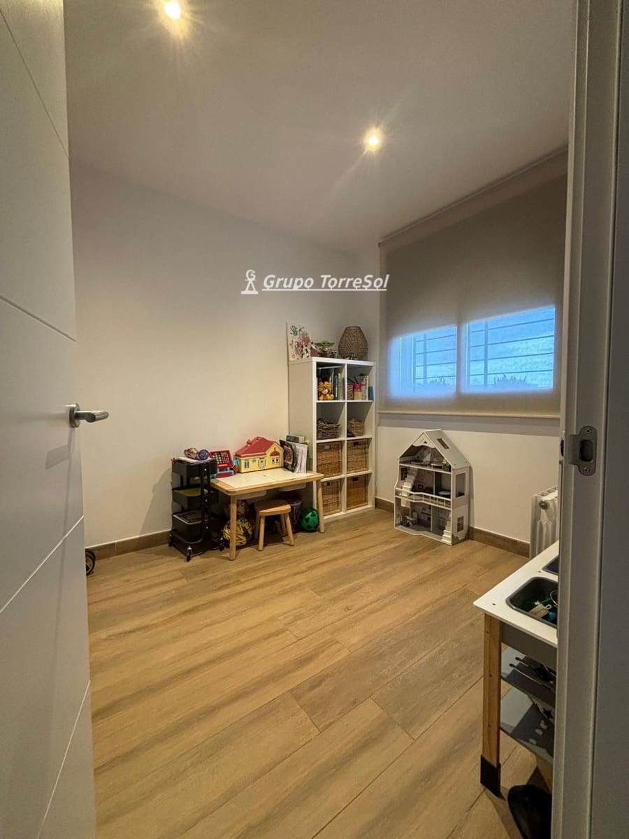 4 Zimmer Haus zu verkaufen in Castellet i la Gornal mit Pool Garage - 356.500 € (Ref: 9669710)