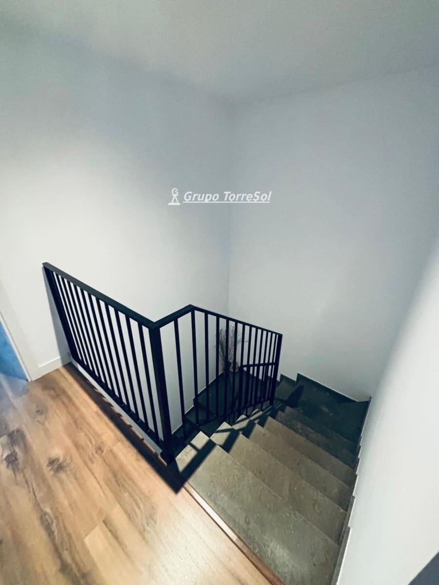 4 Zimmer Haus zu verkaufen in Castellet i la Gornal mit Pool Garage - 356.500 € (Ref: 9669710)