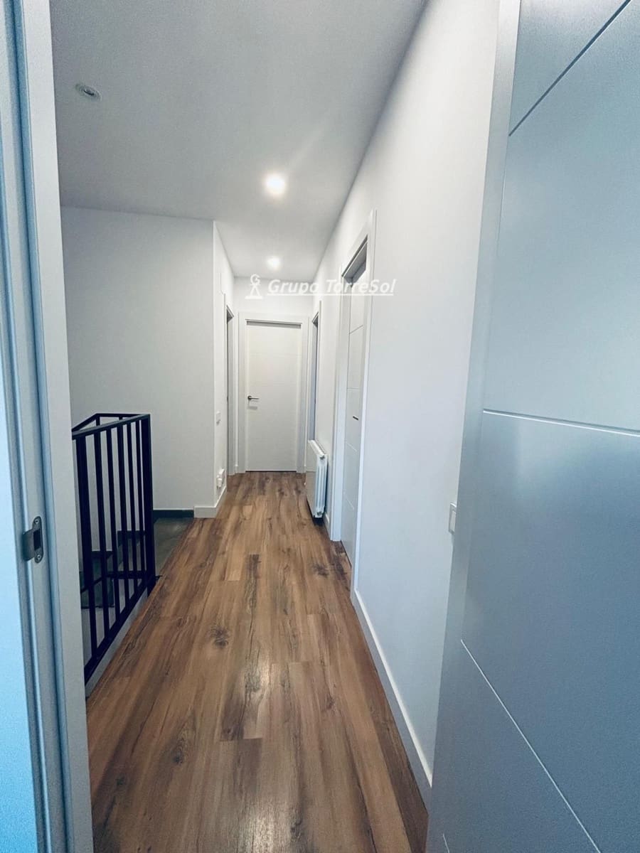 4 Zimmer Haus zu verkaufen in Castellet i la Gornal mit Pool Garage - 356.500 € (Ref: 9669710)