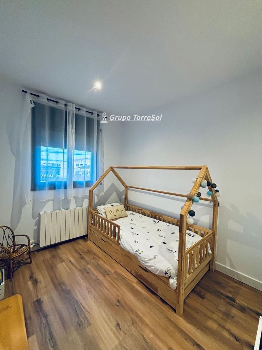 4 Zimmer Haus zu verkaufen in Castellet i la Gornal mit Pool Garage - 356.500 € (Ref: 9669710)