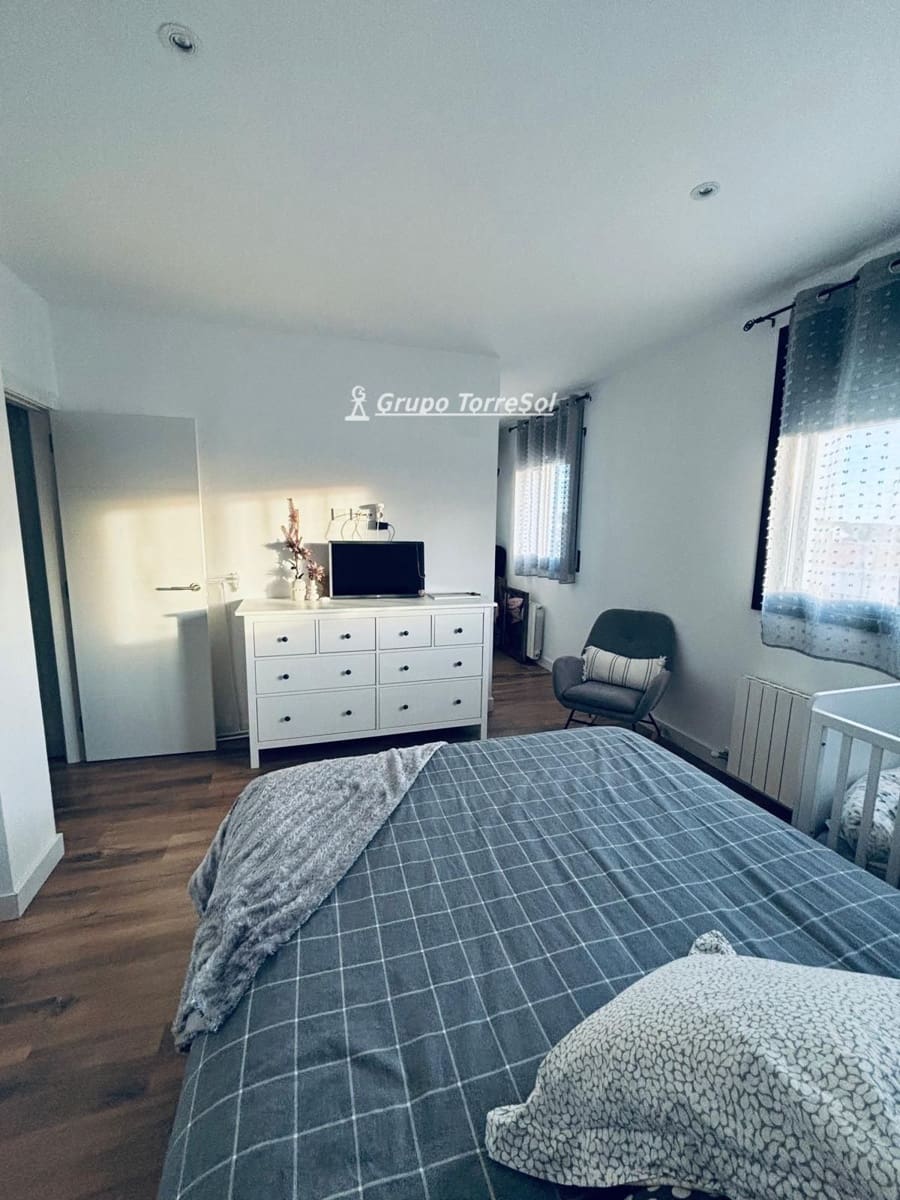 4 Zimmer Haus zu verkaufen in Castellet i la Gornal mit Pool Garage - 356.500 € (Ref: 9669710)