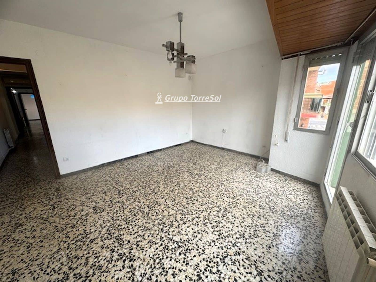 3 bedroom Penthouse for sale in El Vendrell - € 148,500 (Ref: 9669711)