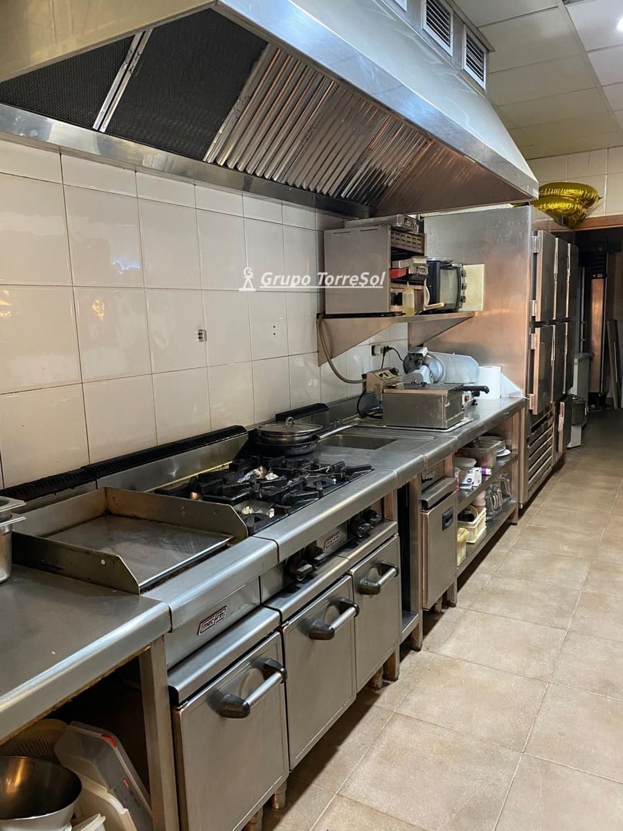 Local Commercial à vendre à Piera - 150 000 € (Ref: 9669712)