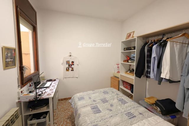 4 Zimmer Wohnung zu verkaufen in El Vendrell mit Garage - 195.000 € (Ref: 9671235)