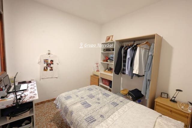 4 Zimmer Wohnung zu verkaufen in El Vendrell mit Garage - 195.000 € (Ref: 9671235)