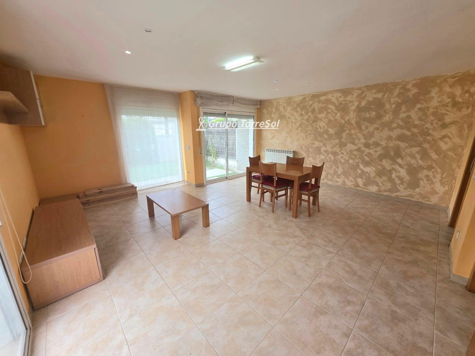 4 bedroom Villa for sale in Creixell with pool garage - € 315,000 (Ref: 9679106)