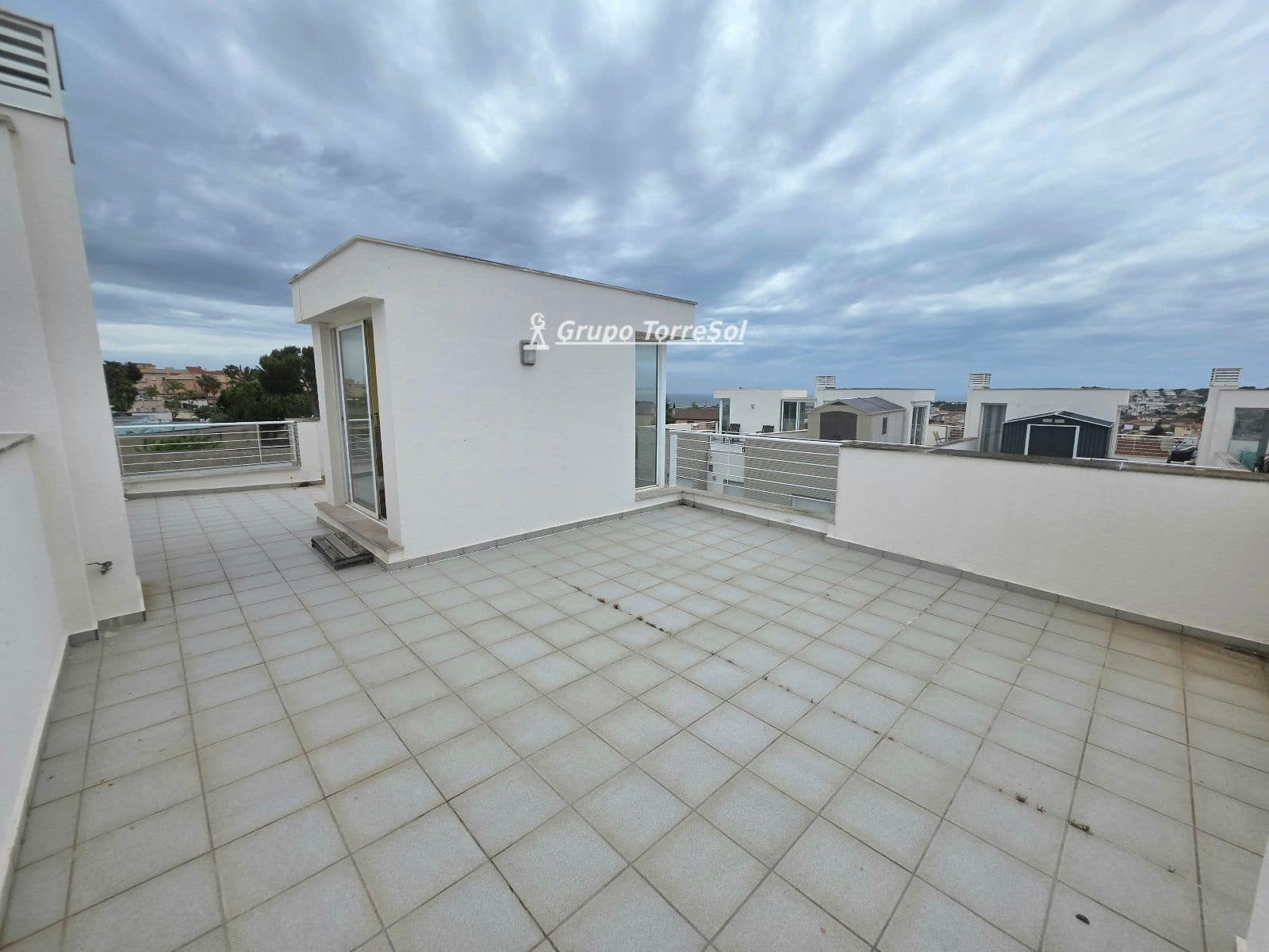 4 bedroom Villa for sale in Creixell with pool garage - € 315,000 (Ref: 9679106)