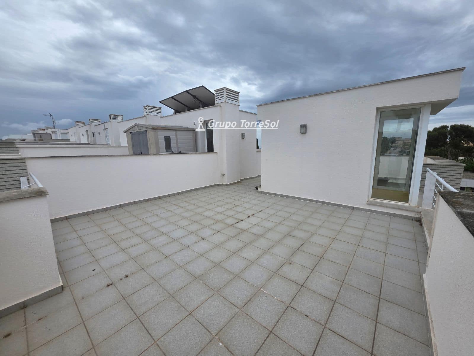 4 bedroom Villa for sale in Creixell with pool garage - € 315,000 (Ref: 9679106)