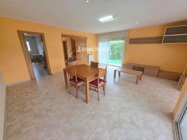 4 quarto Moradia para venda em Creixell com piscina garagem - 315 000 € (Ref: 9679106)